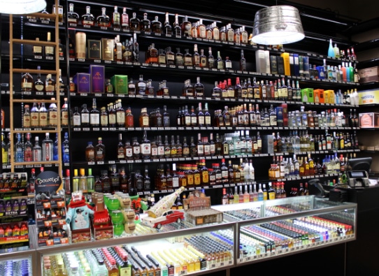 liquor-store-shelving-example, DisplayMax Retail Services