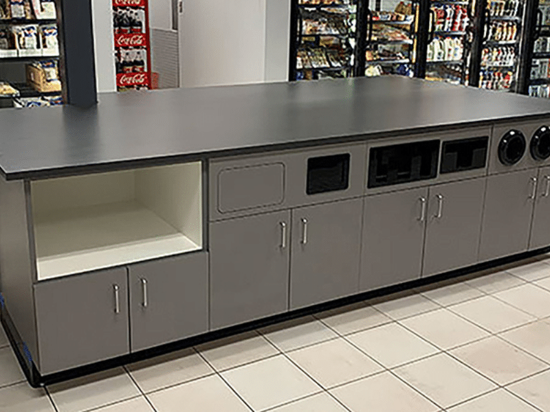 3 ig-Box-Sales-Counter-Livingston